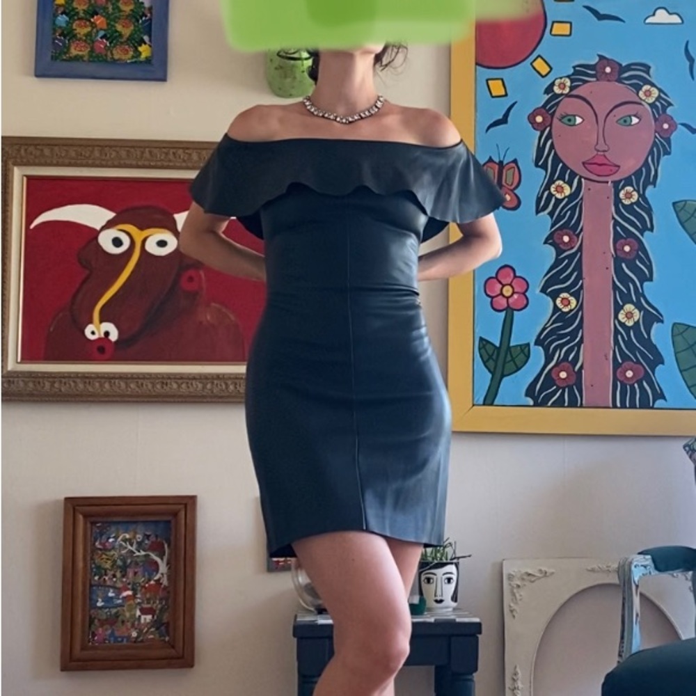 Mango vegan leather body con dress ruffle S